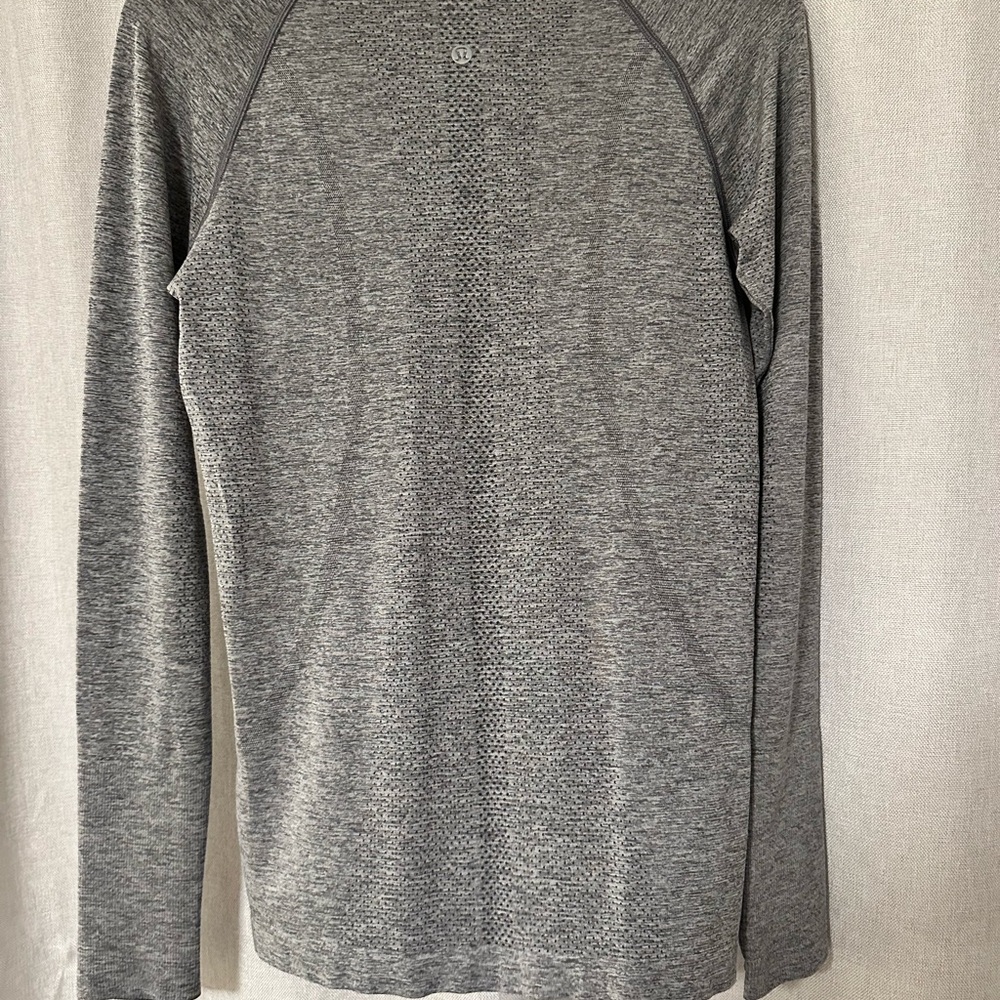 Swiftly Tech Long-Sleeve Shirt 2.0 - Picture 2 of 6